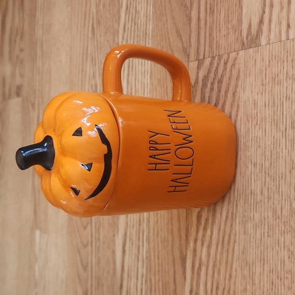 EUC Rae Dunn Artisan Orange Halloween Mug With Topper - Picture 1 of 7
